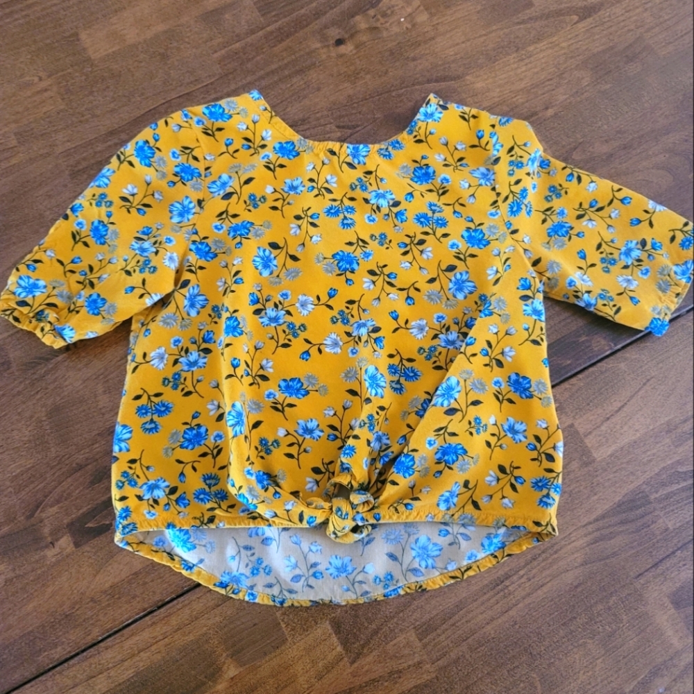 Girls Old Navy top sz 5T